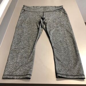 ⭐️⬇️ Women’s Under Armour Leggings